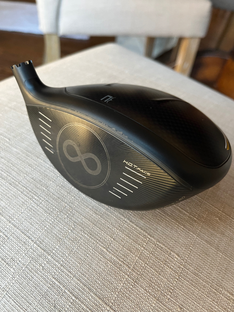 Club de golf Cobra LTDx MAX Driver 10,5 ° noir et tête de