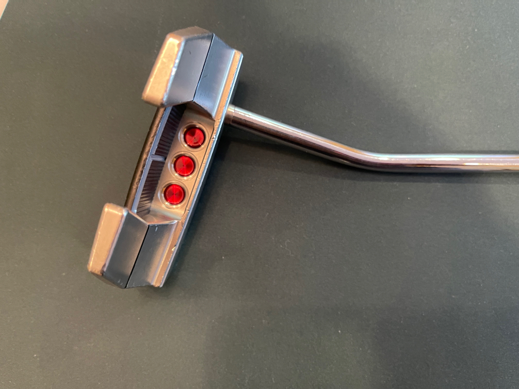 Putter Scotty Cameron Red X5 34 pouces avec couvre-chef