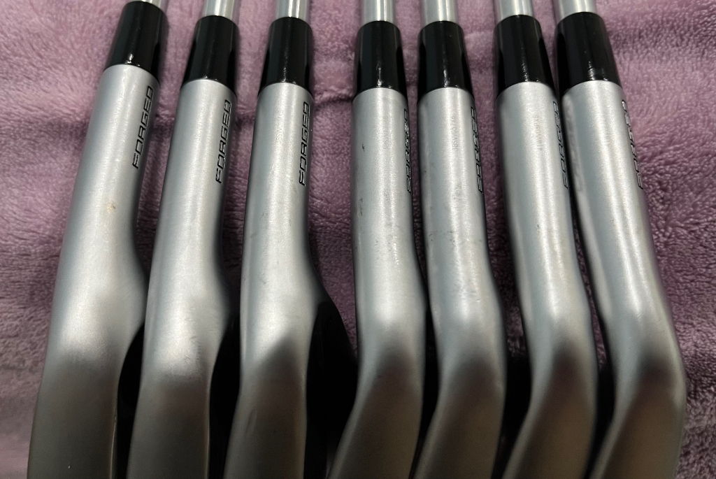 Ensemble de fer Taylormade P7MB 2023 7-PW KBS Tour X Haiti